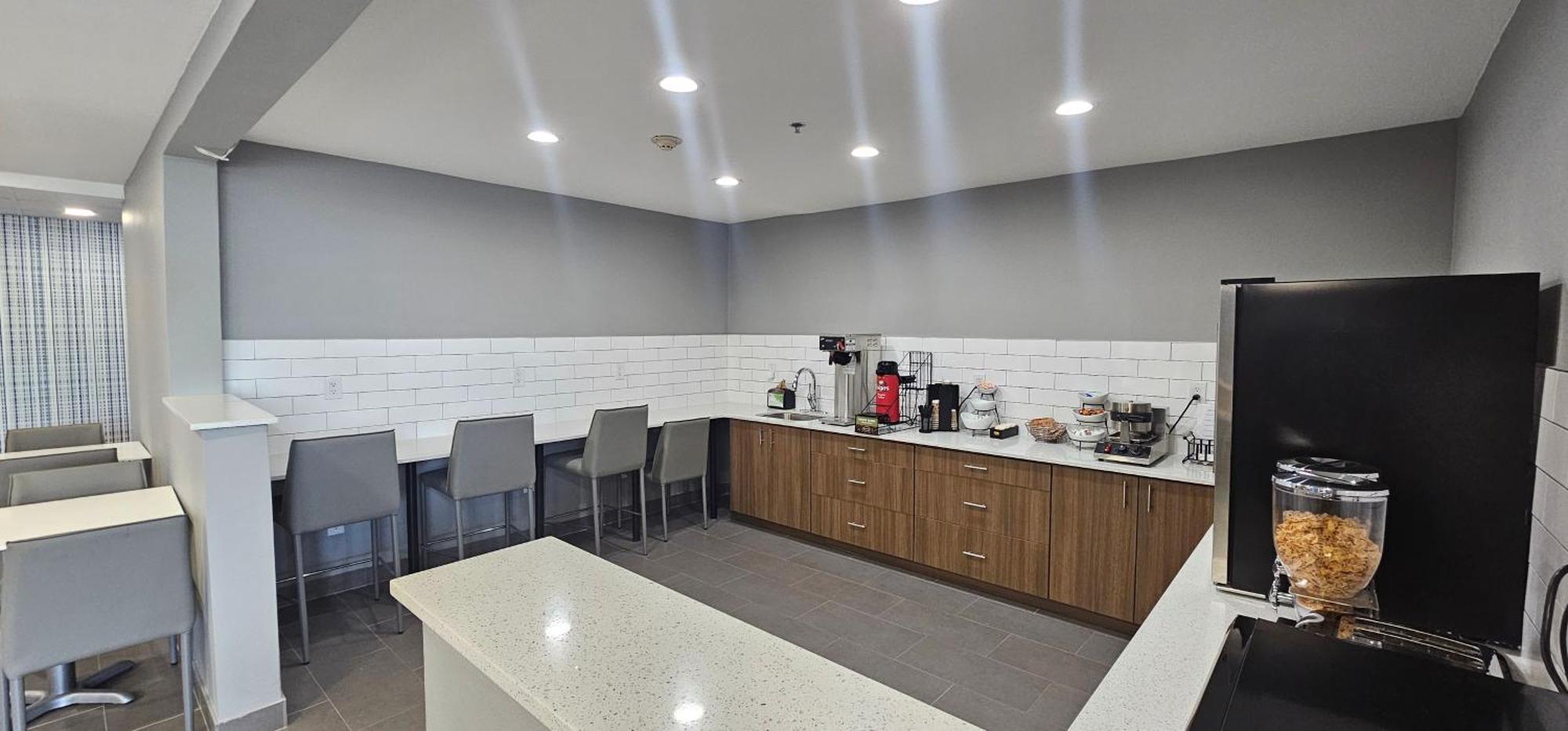 Microtel Inn & Suites By Wyndham Tulsa - Catoosa Route 66 Buitenkant foto