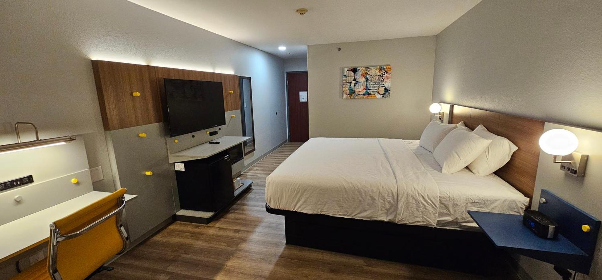 Microtel Inn & Suites By Wyndham Tulsa - Catoosa Route 66 Buitenkant foto