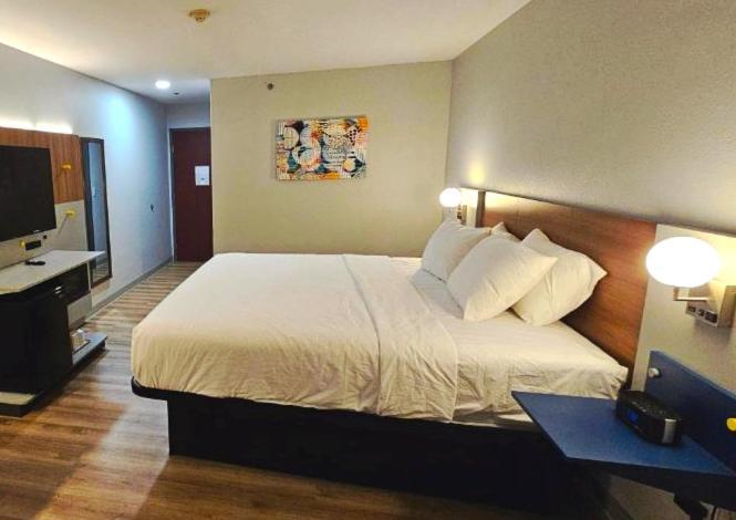 Microtel Inn & Suites By Wyndham Tulsa - Catoosa Route 66 Buitenkant foto