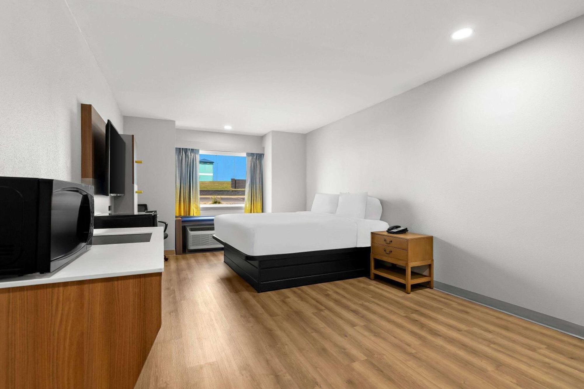 Microtel Inn & Suites By Wyndham Tulsa - Catoosa Route 66 Buitenkant foto